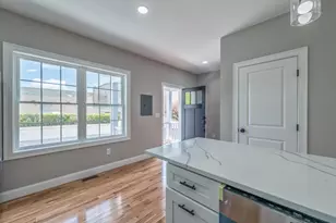 362 High St, Fall River, MA 02720 - Photo 9