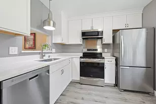 204 Laurelwood Dr, Hopedale, MA 01747 - Photo 7