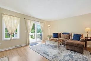 204 Laurelwood Dr, Hopedale, MA 01747 - Photo 13