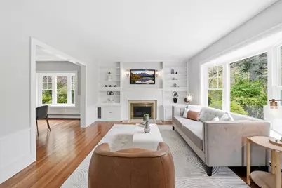 18 Maple St, Auburn, MA 01501 - Photo 11
