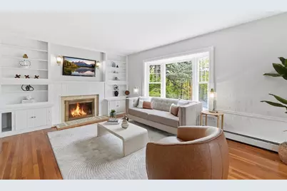 18 Maple St, Auburn, MA 01501 - Photo 13