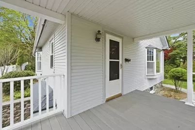 18 Maple St, Auburn, MA 01501 - Photo 3