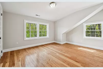 218 Hollis St, Holliston, MA 01746 - Photo 21