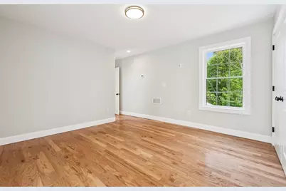 218 Hollis St, Holliston, MA 01746 - Photo 23