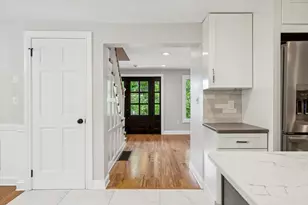 218 Hollis St, Holliston, MA 01746 - Photo 9