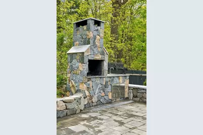 218 Hollis St, Holliston, MA 01746 - Photo 33