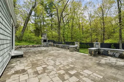218 Hollis St, Holliston, MA 01746 - Photo 31