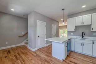 364 High St, Fall River, MA 02720 - Photo 9