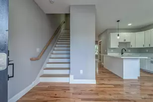 364 High St, Fall River, MA 02720 - Photo 5