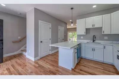 364 High St #364, Fall River, MA 02720 - Photo 7