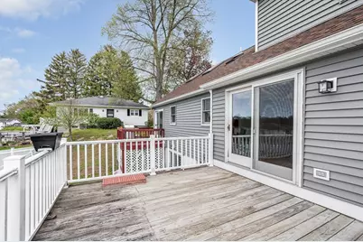 1470 Varnum Ave, Lowell, MA 01854 - Photo 19