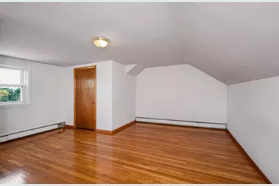 1470 Varnum Ave, Lowell, MA 01854 - Photo 13