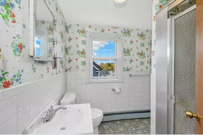 1470 Varnum Ave, Lowell, MA 01854 - Photo 15