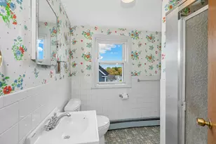 1470 Varnum Ave, Lowell, MA 01854 - Photo 15