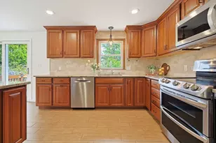 42 Colts Way, Attleboro, MA 02703 - Photo 7