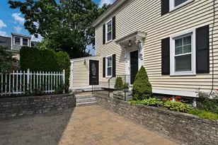 4 Olive St, Newburyport, MA 01950 - Photo 1