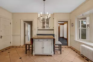 16 Quincy St, Methuen, MA 01844 - Photo 11