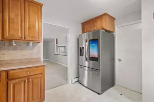 8 Sunset Dr, Framingham, MA 01701 - Photo 9