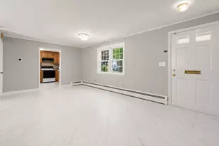 8 Sunset Dr, Framingham, MA 01701 - Photo 5