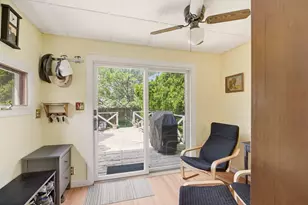 17 Buttonwood St, New Bedford, MA 02740 - Photo 11