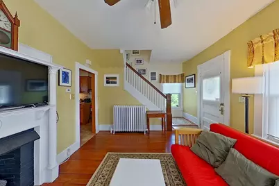 17 Buttonwood St, New Bedford, MA 02740 - Photo 7