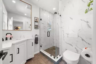 342 W 3rd St, Boston, MA 02127 - Photo 25