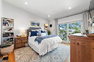 342 W 3rd St, Boston, MA 02127 - Photo 23