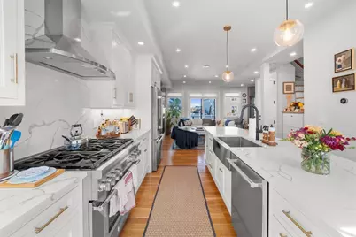 342 West Third Street #2, Boston, MA 02127 - Photo 7