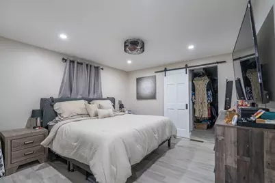 14 Ludlow St, Acushnet, MA 02743 - Photo 11