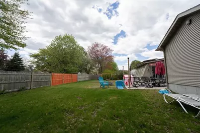 14 Ludlow St, Acushnet, MA 02743 - Photo 27