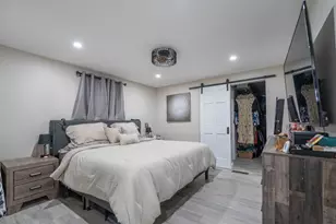 14 Ludlow St, Acushnet, MA 02743 - Photo 11