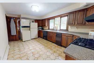 48 Metcalf Street, Medford, MA 02155 - Photo 13