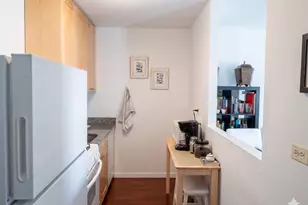 9 Hawthorne Pl, Boston, MA 02114 - Photo 3