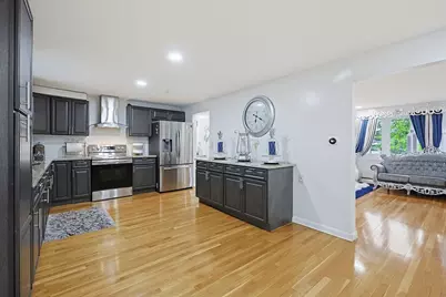 9 Denise Dr, Randolph, MA 02368 - Photo 5