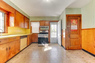 62 Standish Ave, Quincy, MA 02170 - Photo 5