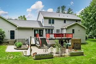 19 Overlook Dr, Wilbraham, MA 01095 - Photo 5
