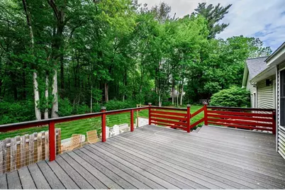 19 Overlook Dr, Wilbraham, MA 01095 - Photo 7
