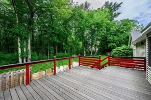 19 Overlook Dr, Wilbraham, MA 01095 - Photo 7