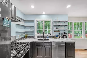 19 Overlook Dr, Wilbraham, MA 01095 - Photo 9