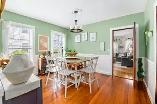 18 Maple St, Watertown, MA 02472 - Photo 9