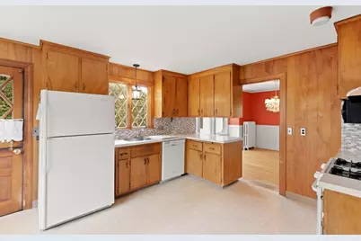 35 Badger Road, Medford, MA 02155 - Photo 13