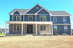 14 Balsam Hl Rd, Ludlow, MA 01056 - Photo 1