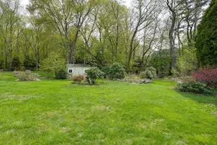 7 Parliament Ln, Woburn, MA 01801 - Photo 33