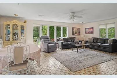 7 Parliament Lane, Woburn, MA 01801 - Photo 11