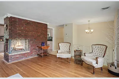 7 Parliament Lane, Woburn, MA 01801 - Photo 3