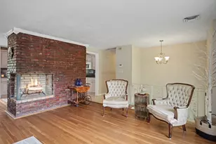 7 Parliament Ln, Woburn, MA 01801 - Photo 3