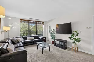 210 Nahanton, Newton, MA 02459 - Photo 13
