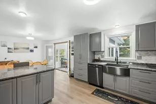 12 Fenway Dr, Milford, MA 01757 - Photo 5