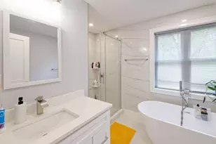 615 Norfolk St, Holliston, MA 01746 - Photo 23