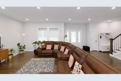 615 Norfolk St, Holliston, MA 01746 - Photo 9
